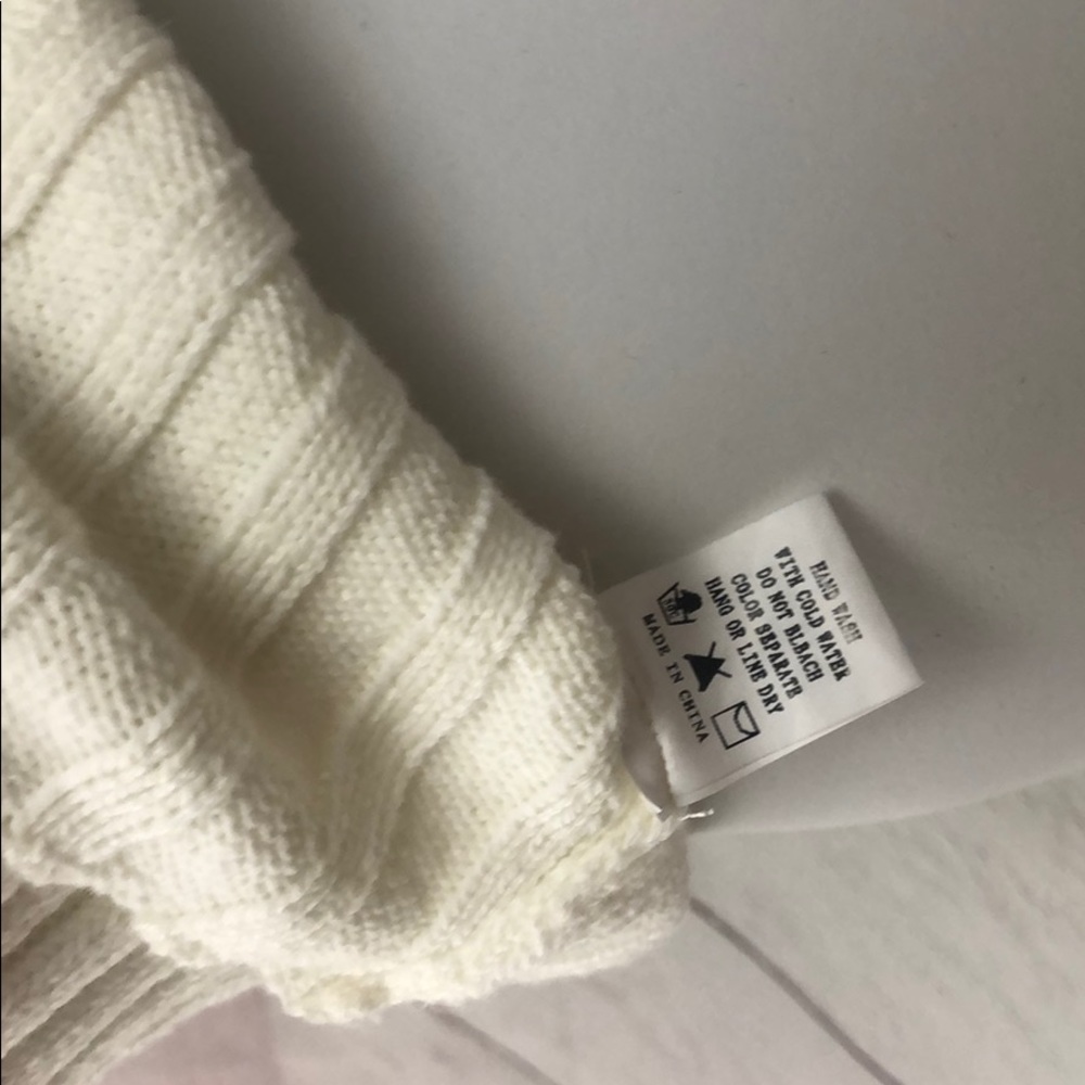 NWT tank top sweater cable knit medium large white - Picture 6 of 9